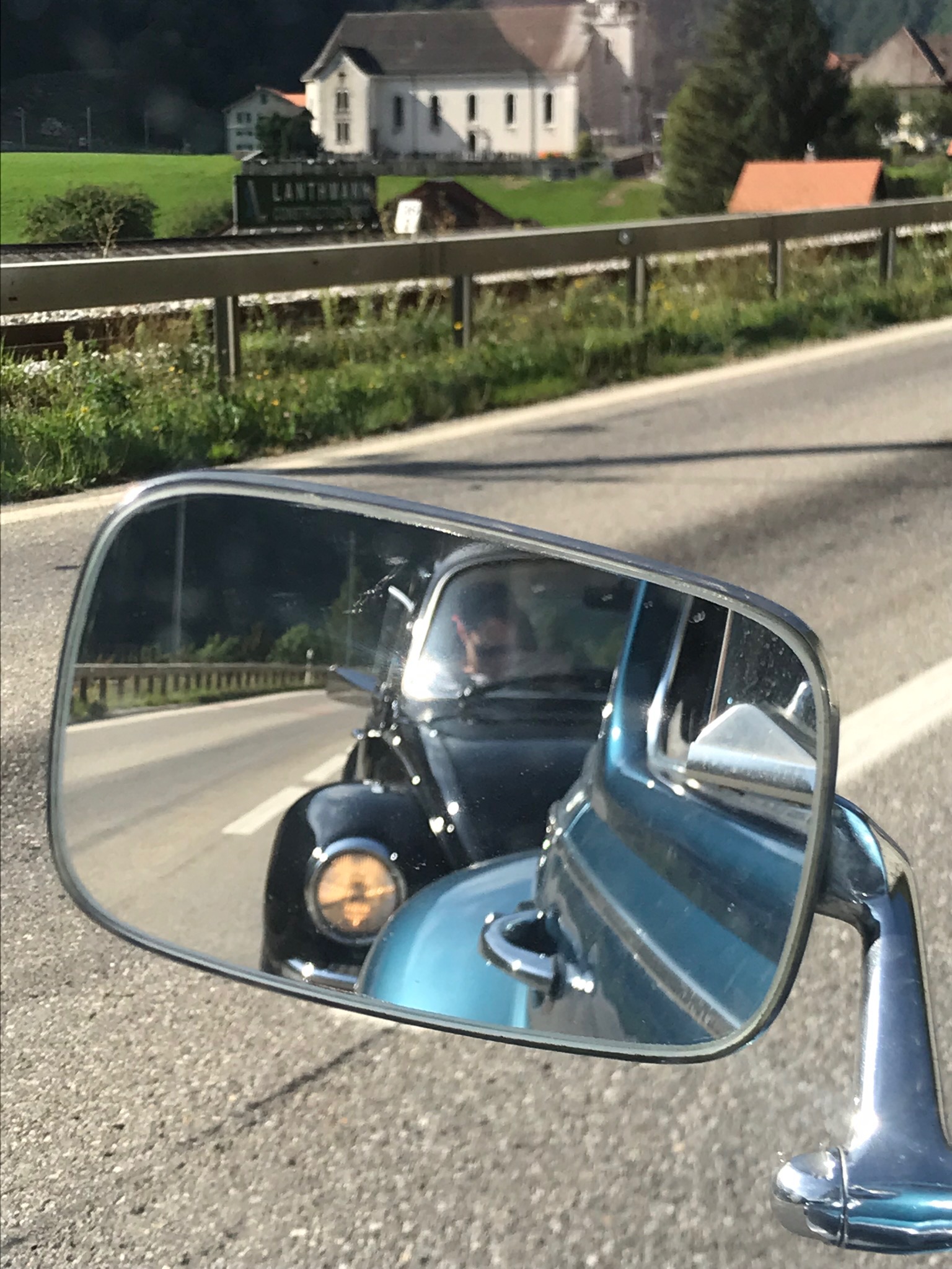 RS2 und die Erscheinung im Rückspiegel
